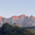 La Chimenea, Valle De * Camaleño